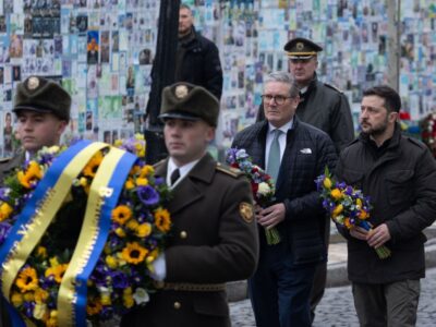 Президент України та Прем’єр-міністр Великої Британії вшанували пам’ять загиблих захисників  