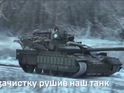 Казка про російських поросят — наш танк розстріляв будівлю, в якій ховалися окупанти  