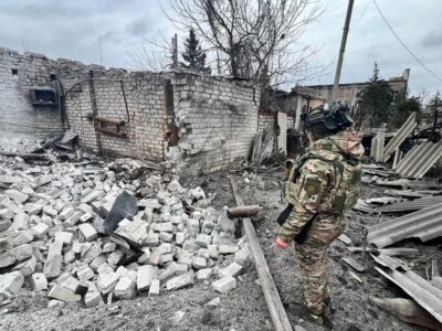 Напружена ніч на Донеччині: обстріли пошкодили десятки будинків, загинула людина  