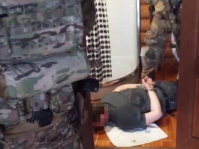 Підірвали колію прямо перед потягом: на Хмельниччині затримали диверсійну групу  