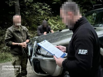 Кордон за 6 тисяч євро — на Буковині під суд пішов ухилянтський «гід» у формі  