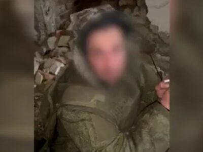 Українські дрони оточили окупанта та змусили його здатися  