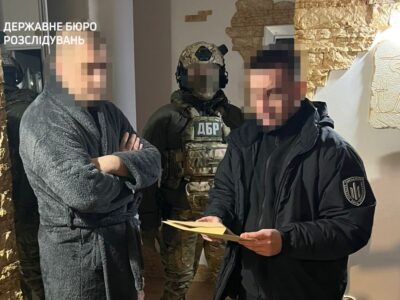 Прилади нічного бачення не дійшли до фронту: викрито схему розкрадання
