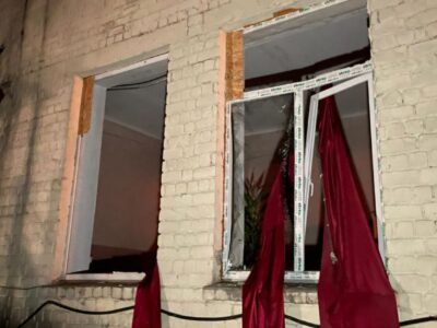 Наслідки російських обстрілів на Дніпропетровщині: зруйнований ліцей, пошкоджені десятки будівель  