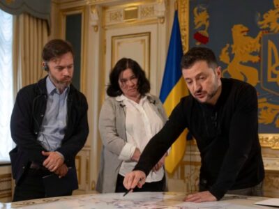 «Зробили все красиво». Курська операція зірвала окупацію наших міст — Володимир Зеленський  