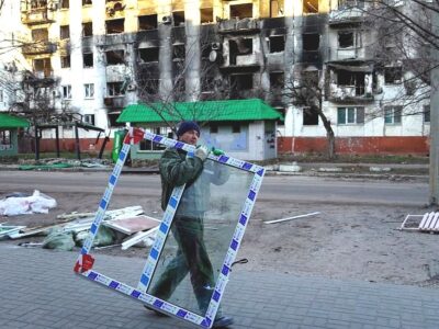 Лише фарба і латки: окупанти обмежили «ремонт» знищеного Сєвєродонецька  