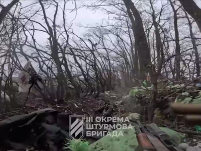 З боків ворожі штурмовики, з неба скиди і «касетки» — відео відбиття накату на Харківщині  