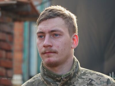 Сталевий «Тай»: Історія воїна, що виріс на «Контрі» та повернувся до книжок  