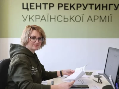 У МОУ повідомили, скільки людей вступили до лав Сил оборони через центри рекрутингу  