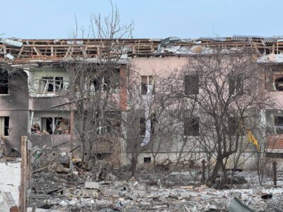 Окупанти продовжують терор: FPV-дрони атакують мирне населення Харківщини  