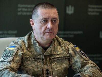 «Освічена нація — непереможна»: начальник Генштабу ЗСУ звернувся до школярів та студентів у річницю повномасштабного вторгнення  