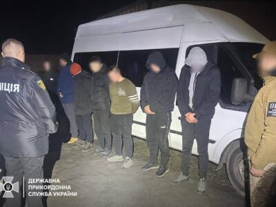 «Квиток» до Європи скасовується: на Рівненщині затримали організаторів нелегального перетину кордону  
