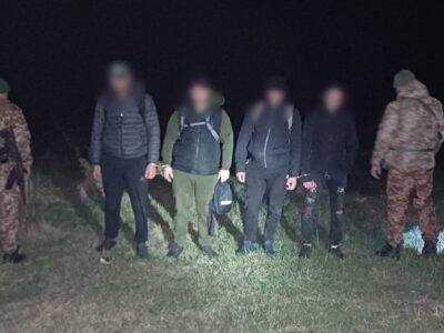 Квартет «по-ухилянтськи»: на Одещині пес затримав порушників державного кордону