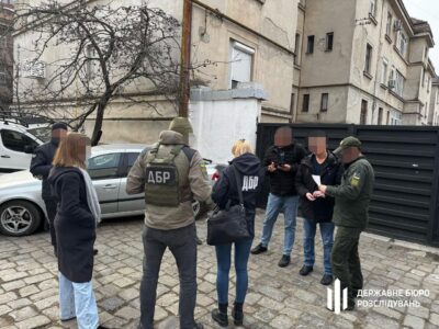 6000 доларів за втечу: розкрито масштабну схему переправлення чоловіків за кордон  