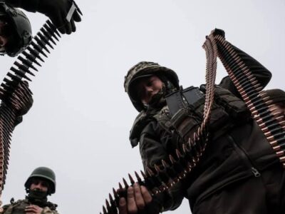 За добу на фронті відбулося 76 боєзіткнень — у Генштабі ЗСУ розповіли, де було найгарячіше  