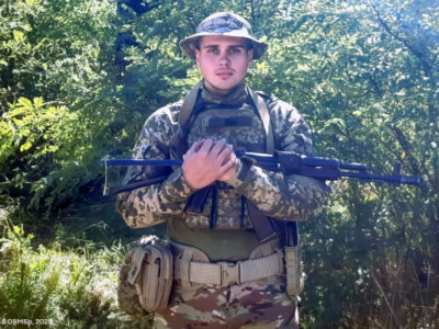 Коли сцена — поле бою: Актор «Вовк» про свою найскладнішу роль — оператора системи РЕБ  