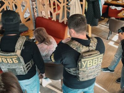 У Миколаєві адвокатка намагалася незаконно переправити за кордон чоловіка