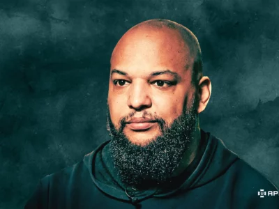 Півтора кілометра вплав під обстрілами: моторошне бойове хрещення американського морпіха Джона в Україні  