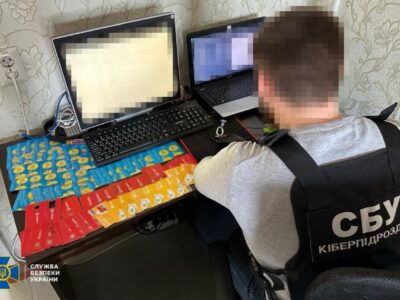 Пропаганда кремля і 10 тисяч фейкових акаунтів: затримано агітаторів рашизму та хакера  