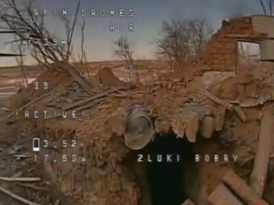 Відправили росіянам «вогняні подарунки»: наші FPV-дрони залетіли до бліндажів рф  