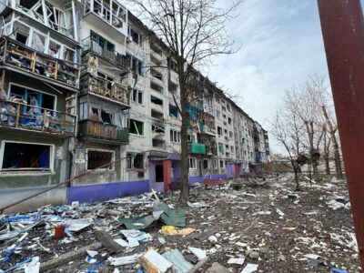 Ворог тероризує жителів Донеччини: п’ятеро людей загинули, пошкоджено багатоповерхівки  