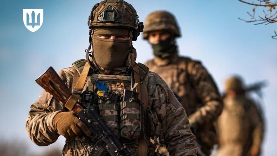 «Завдяки вам неодмінно буде майбутнє без війни»: Денис Шмигаль привітав українських воїнів  