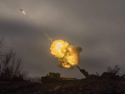Один постріл — мінус прорив: українські гармаші розтрощили «буханку», повну окупантів  