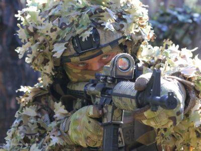 На фронті відбулося 83 боєзіткнення, найбільше ворог тисне на Покровському та Торецькому напрямках  