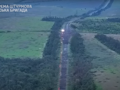 «В стилі американських бойовиків розстріляв посадочку» — наземний робот став для росіян сюрпризом  