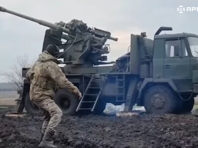 «Літня дама» нищить окупантів: гармата часів В’єтнамської війни в руках ТрО стала кошмаром для ворога  