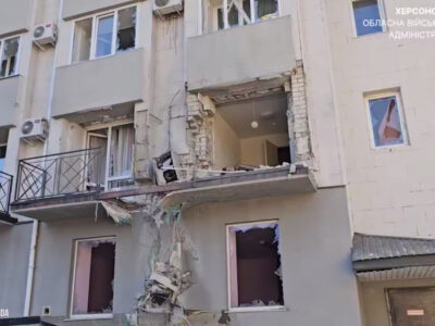 Масований удар рф по Херсонщині: поранено 12 осіб, пошкоджено будинки, «швидку» та інфраструктуру  