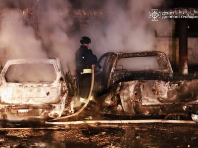 «Треба тиснути на вбивць і допомагати життю» — Президент відреагував на російські обстріли  