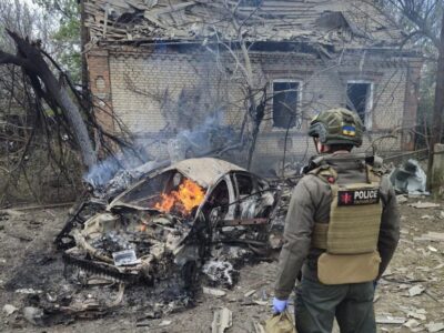 Окупанти скинули на Костянтинівку дві авіабомби: троє людей загинули, є постраждалі  