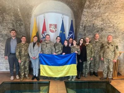 Гуманітарний напрям, розвиток, досвід війни: українська делегація відвідала Міністерство оборони Литви  