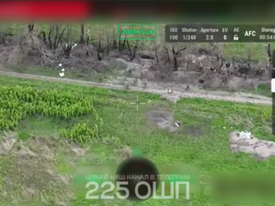 Як один дрон дев’ять окупантів налякав — росіяни влаштували забіг після першого ж влучання  