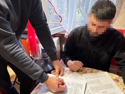Неякісні спальники на 30 млн — директор підприємства з Кривого Рогу пішов під суд  