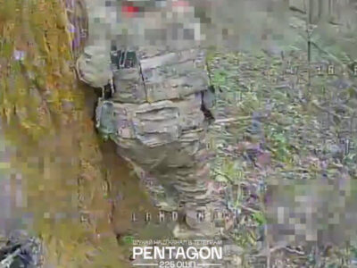 «Хороводи» в лісі не допомогли: FPV-дрон вистежив та уразив окупанта, що ховався за деревом  