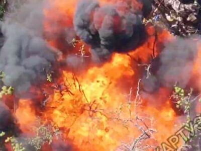 «Гострі Картузи» показали, чому нести у рюкзаку каністру бензину — дуже погана ідея  