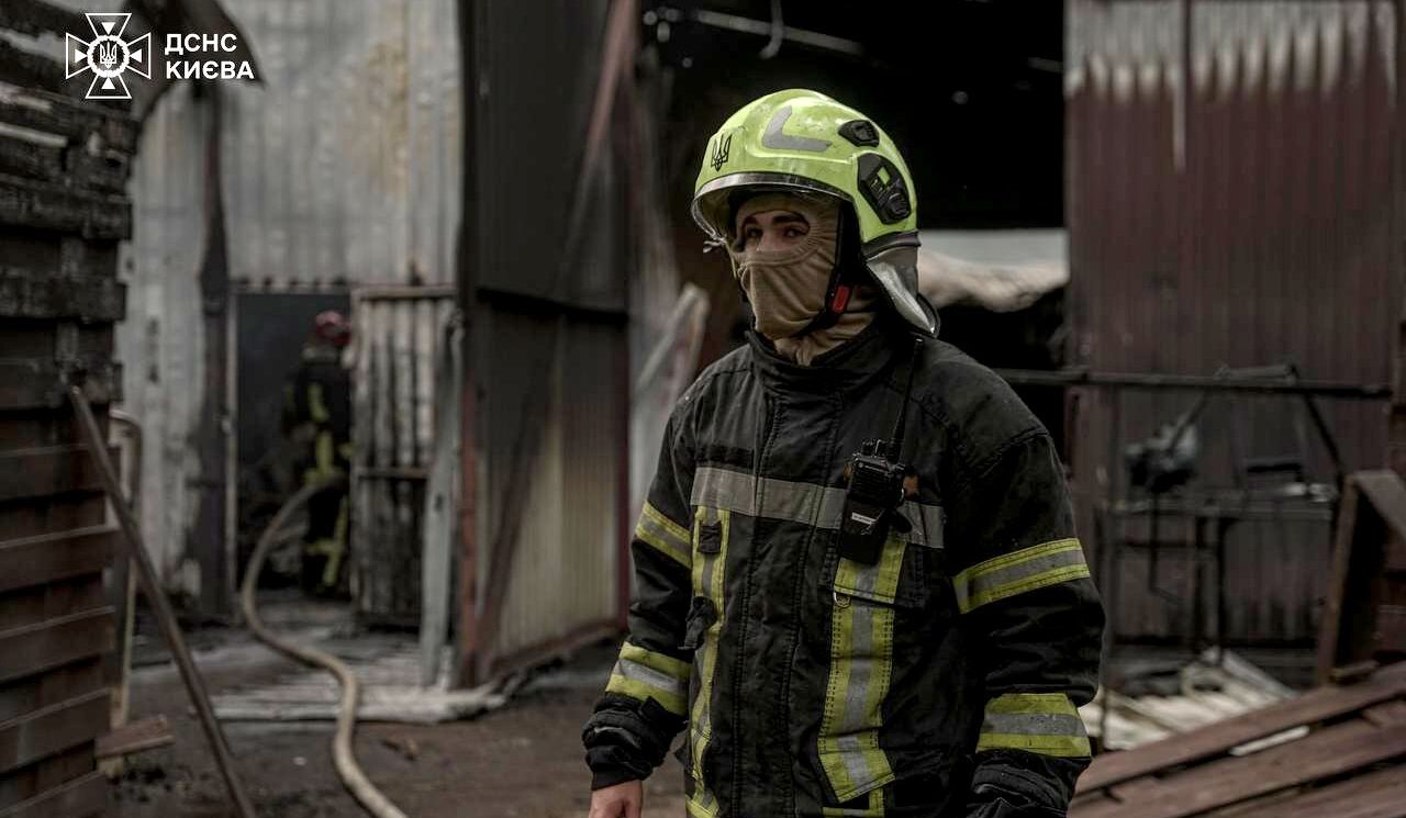 Балістика та БПЛА — росіяни вночі завдали удару по Конотопу