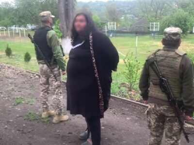 «Жінка» зі щетиною — на кордоні з Молдовою затримали 26-річного львів’янина у сукні  