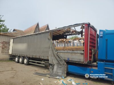 Окупанти вдарили по вантажівці з гуманітарною допомогою на Херсонщині  