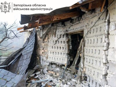 Росія обстріляла 12 населених пунктів Запорізької області, двоє мешканців постраждали  