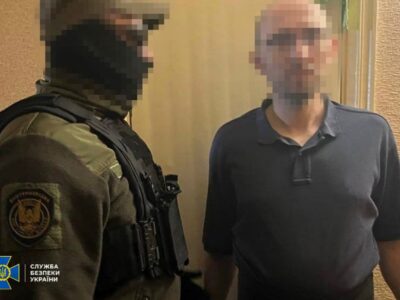 Використав «втемну» — на Черкащині затримали шпигуна, який видурив у військового секретну флешку  