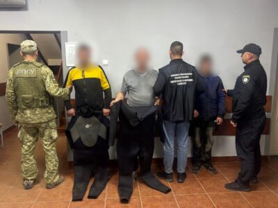 На Закарпатті затримали ухилянтів-водолазів та їх провідника  