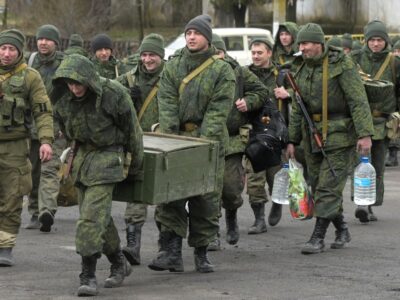 Майже половина офіцерів — ухилянти: у російській армії командири масово ховаються в тилу  