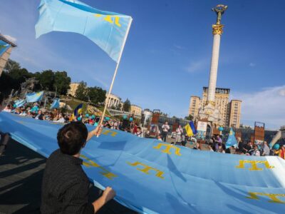 Прапор нескорених: міністр оборони вшанував символ боротьби кримськотатарського народу  