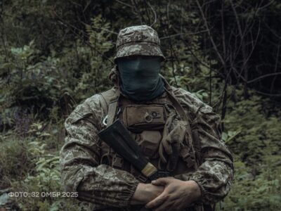 Він «бачив» лише голосом: як сержант у снігопад керував боєм і відбив штурм  