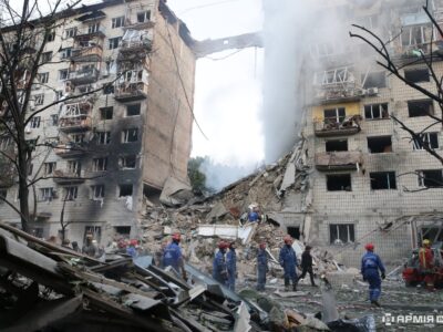 Зруйновані багатоповерхівки, загиблі мирні мешканці: Київ пережив ніч російського терору