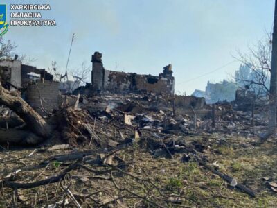 Один удар ФАБ-1500 — 50 пошкоджених будинків: росіяни скинули півторатонну бомбу на селище на Харківщині  
