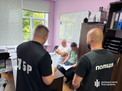 Запропонував «легкий заробіток», а сам забрав 2,4 млн: командира підозрюють у шахрайстві на «бойових»  